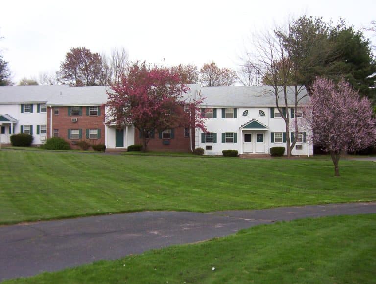 Belfonti Companies LLC Hamden, CT Deerfield Apartments